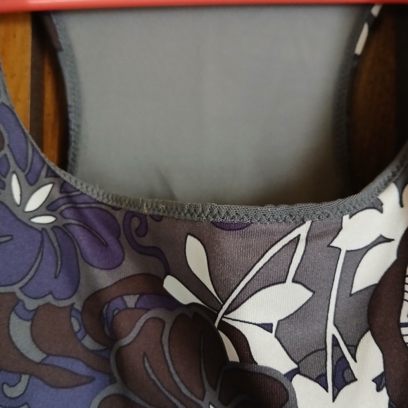 ATHLETA 2-in -1 Ultimate Support Top and Sports Bra  size M - Picture 7 of 10